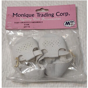 Vintage Monique Doll Accessories item
